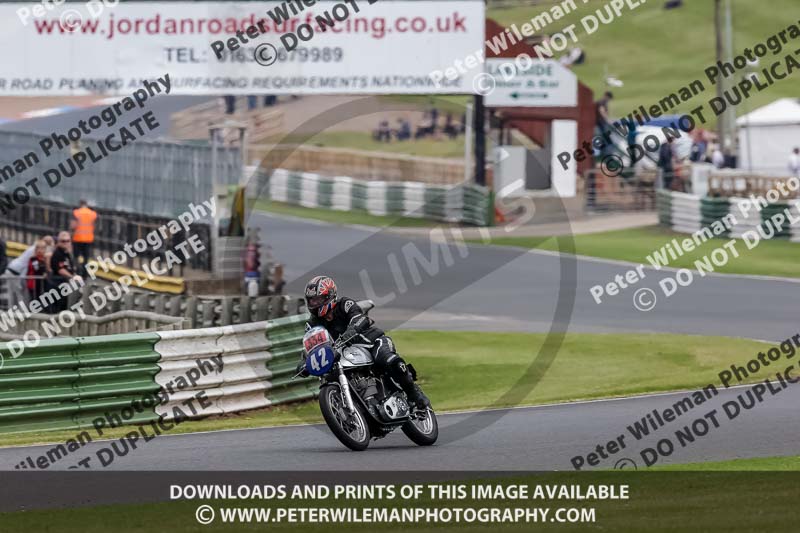 Vintage motorcycle club;eventdigitalimages;mallory park;mallory park trackday photographs;no limits trackdays;peter wileman photography;trackday digital images;trackday photos;vmcc festival 1000 bikes photographs